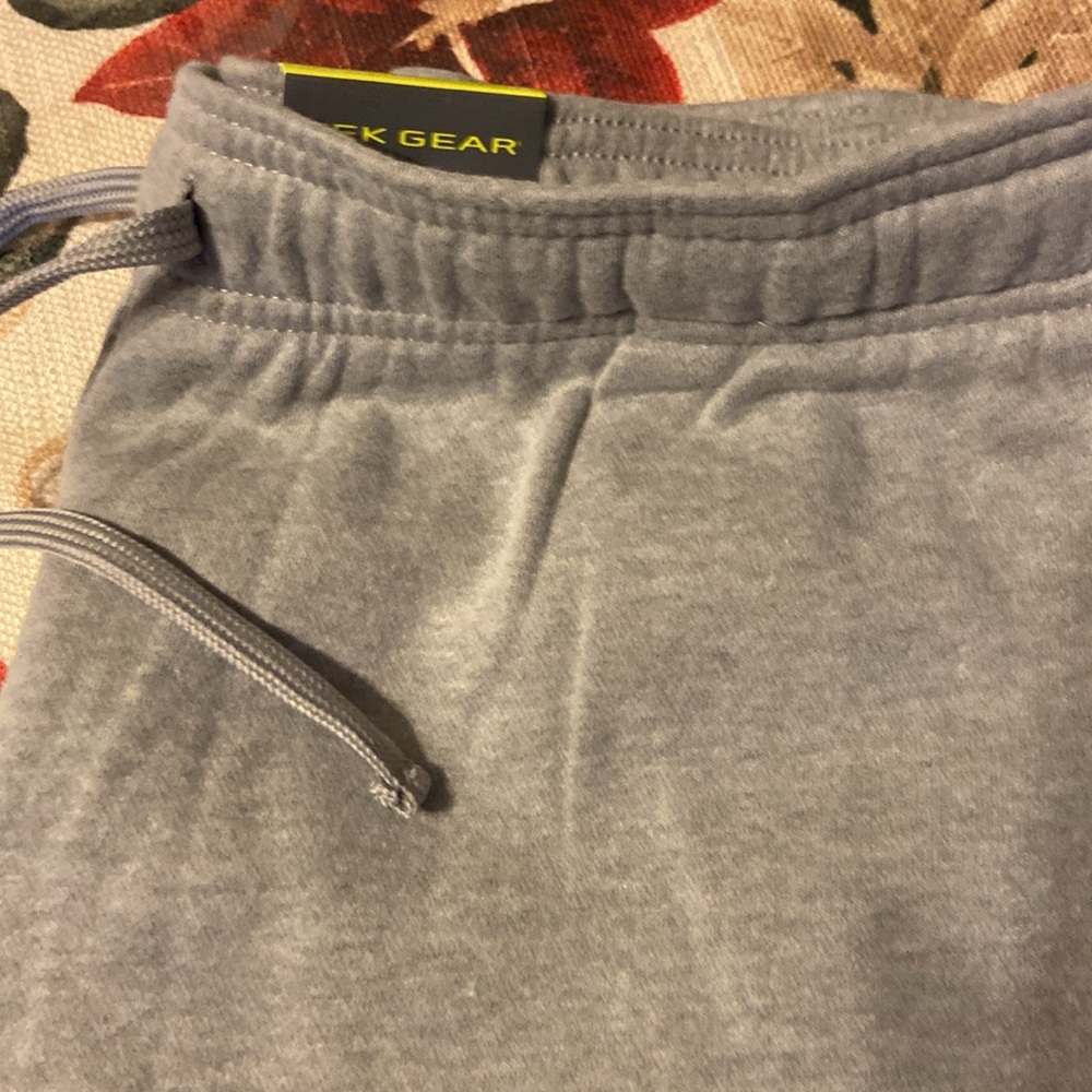 Men’s jogging pants - Picture 2 of 8